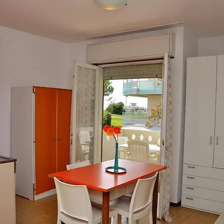 Lägenhet With Side Sea View Bibione